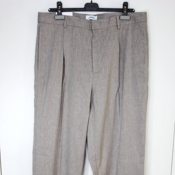 BNWT SS25 LES DEUX REECE PLEATED SLUB SUIT PANTS 34 - Picture 2 of 13